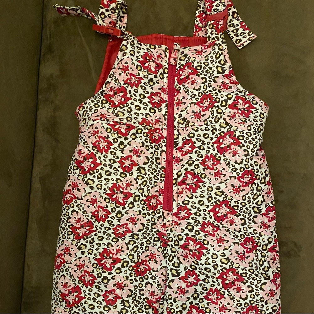 Toddler snow bib